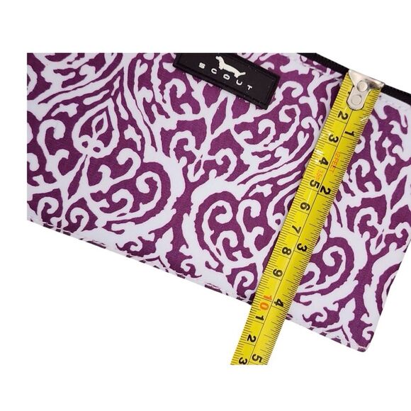 New SCOUT Kate Wristlet Zip Pouch Case Purple White Damask Cosmetic Makeup Bag - Picture 7 of 10